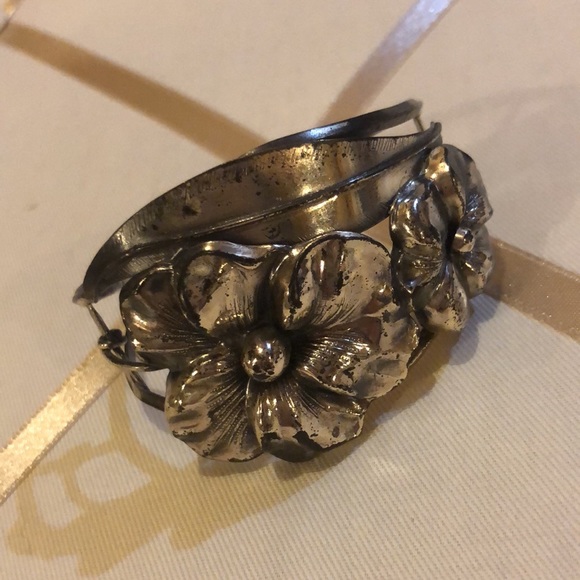 Vintage sterling silver bangle bracelet - Picture 3 of 5